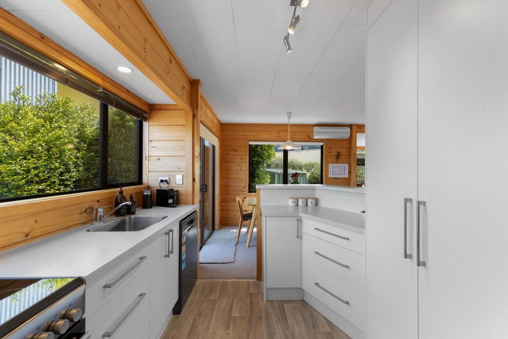 Tranquil Heights Villa Queenstown Exterior photo